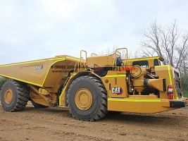Подземный самосвал Cat AD45